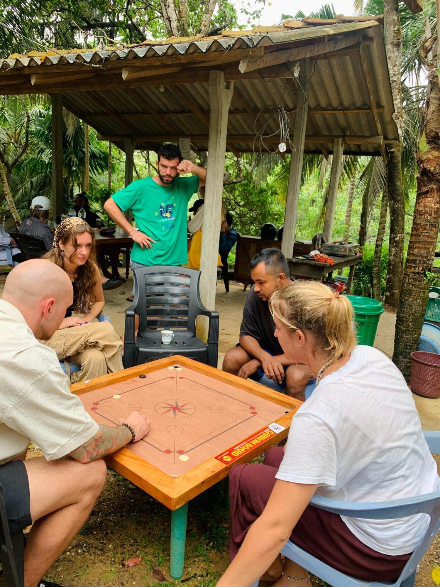 Hidden Well Hiriketiya Hostel Dikwella Ngoại thất bức ảnh